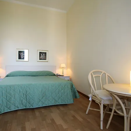 Hotell Duomo 3*
