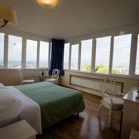 ホテル ドゥオモ シエーナ