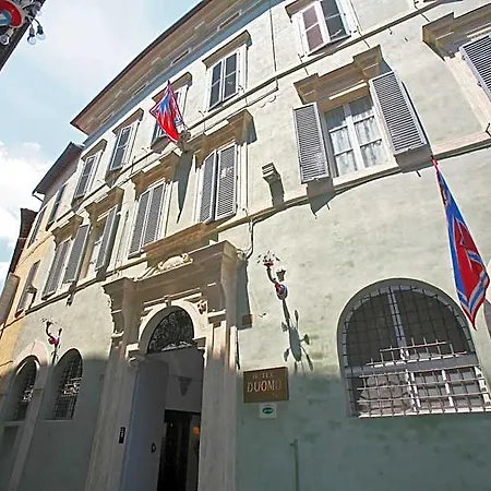 Duomo فندق