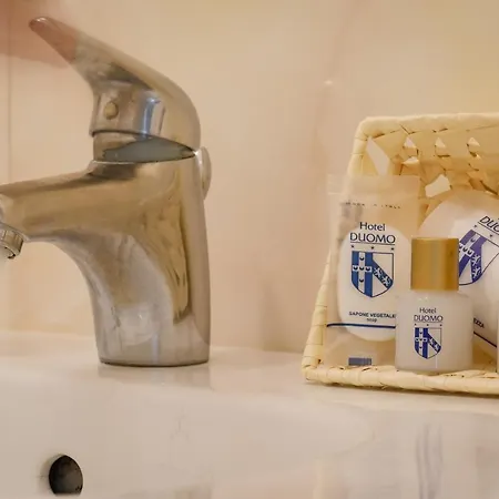 ホテル ドゥオモ 3*