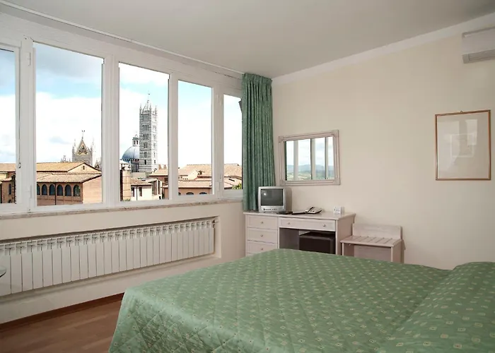 두오모 3* 시에나